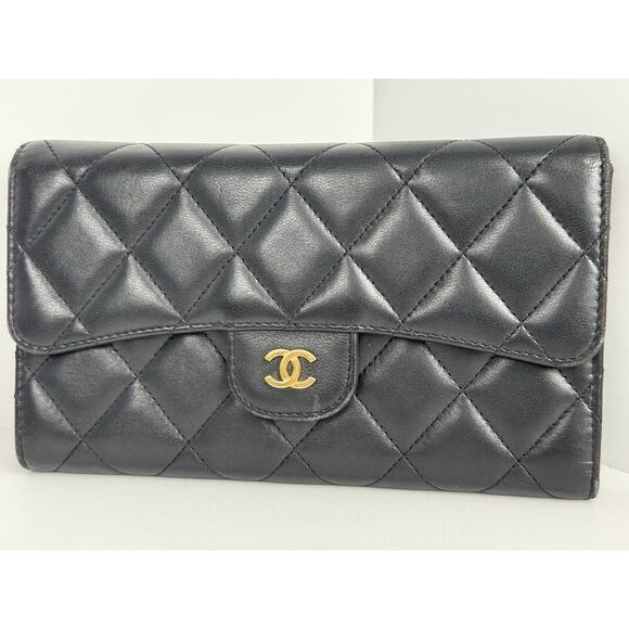 Chanel Large Flap Wallet in Black Diamond Quilted Lambskin w Gold Hardware B-9 - Picture 1 of 13